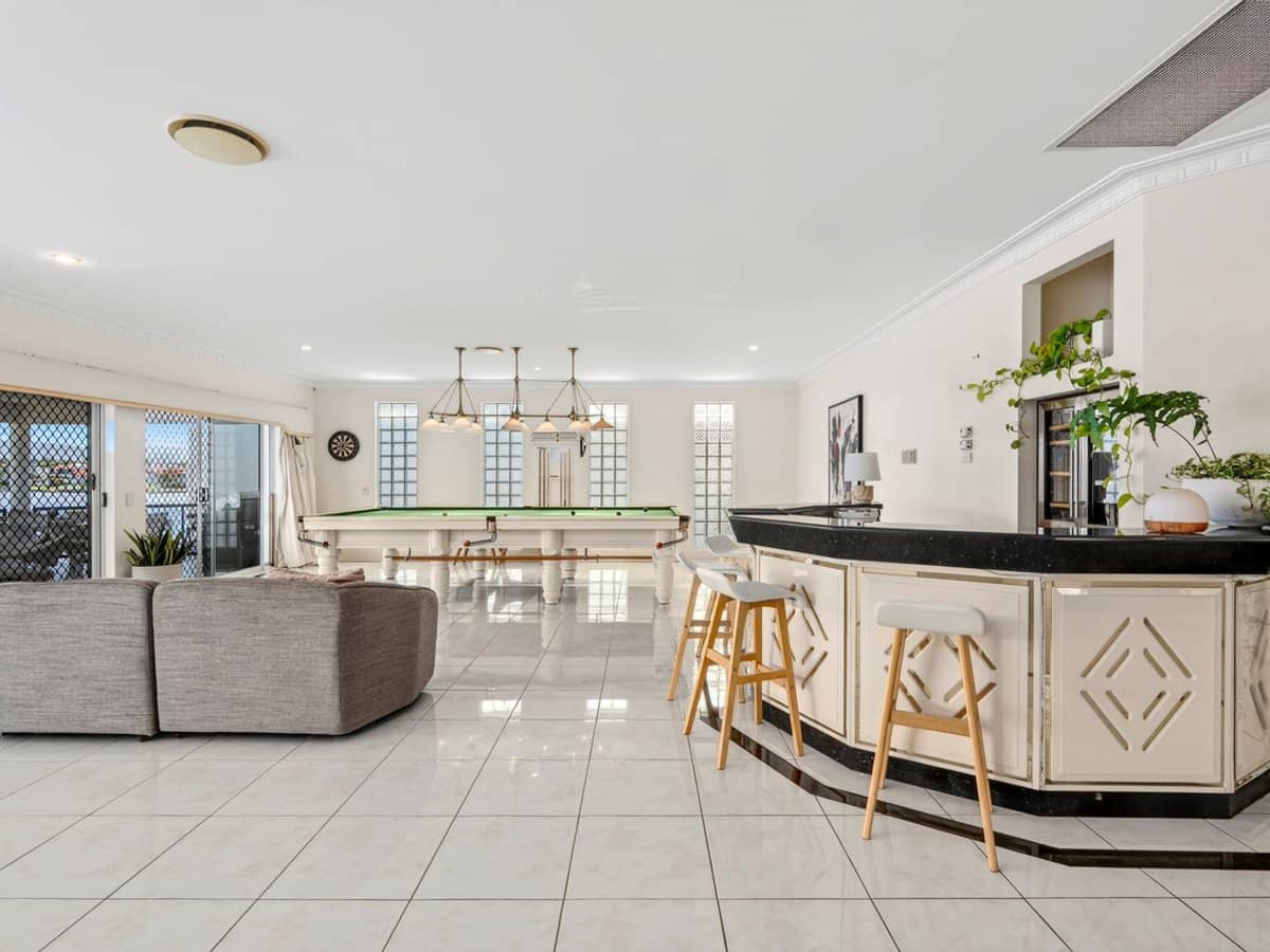 23 San Simeon Drive, Clear Island Waters - Thumbnail 6