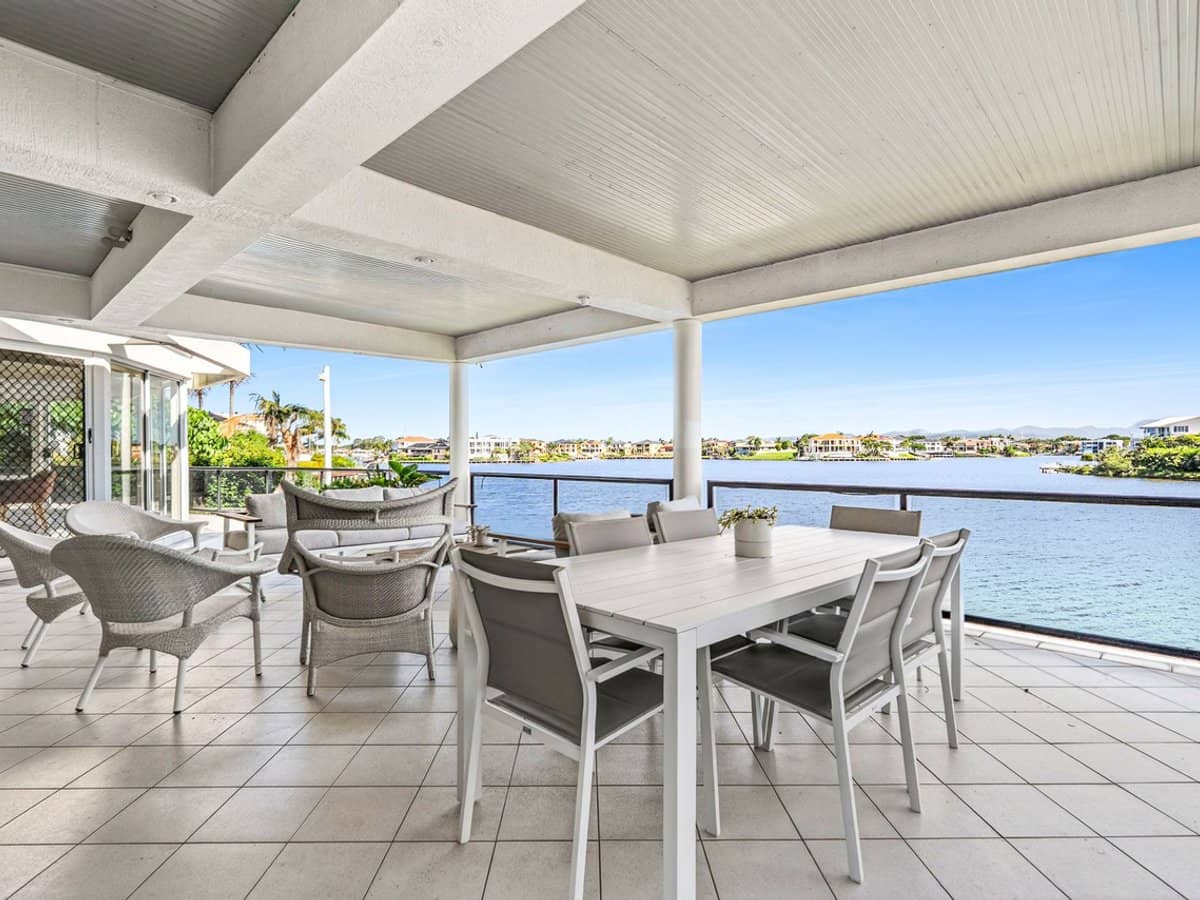 23 San Simeon Drive, Clear Island Waters - Thumbnail 19