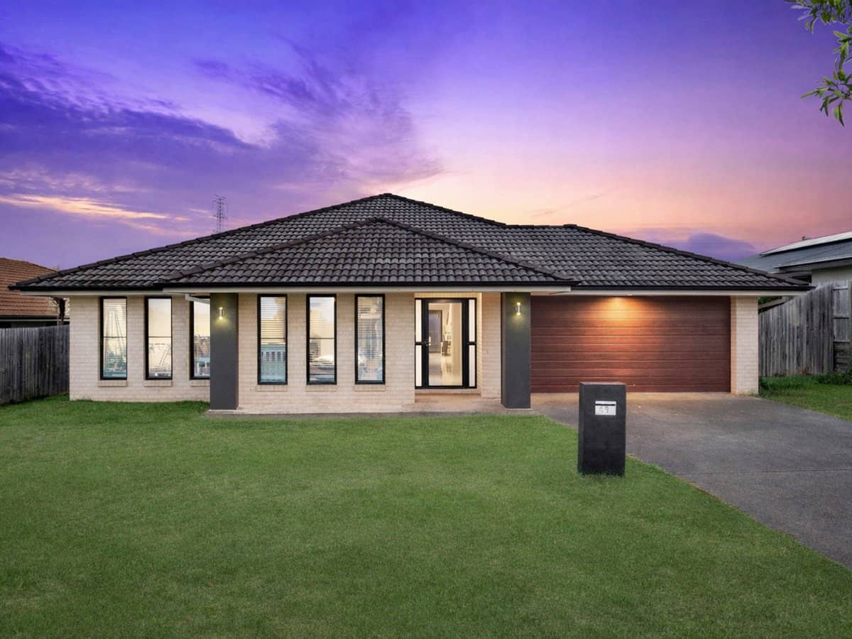 49 Huggins Avenue, YARRABILBA - Thumbnail 1