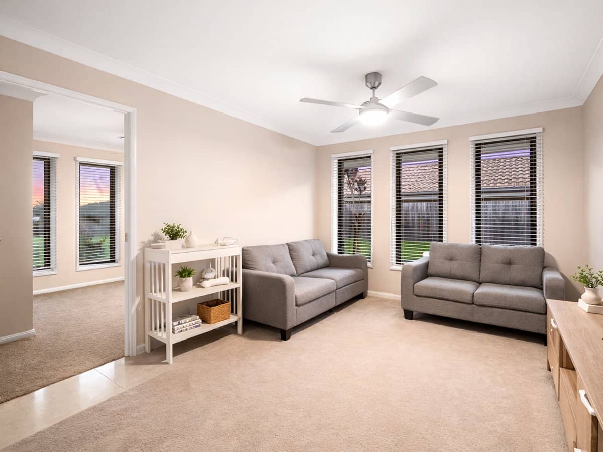 49 Huggins Avenue, YARRABILBA - Thumbnail 2