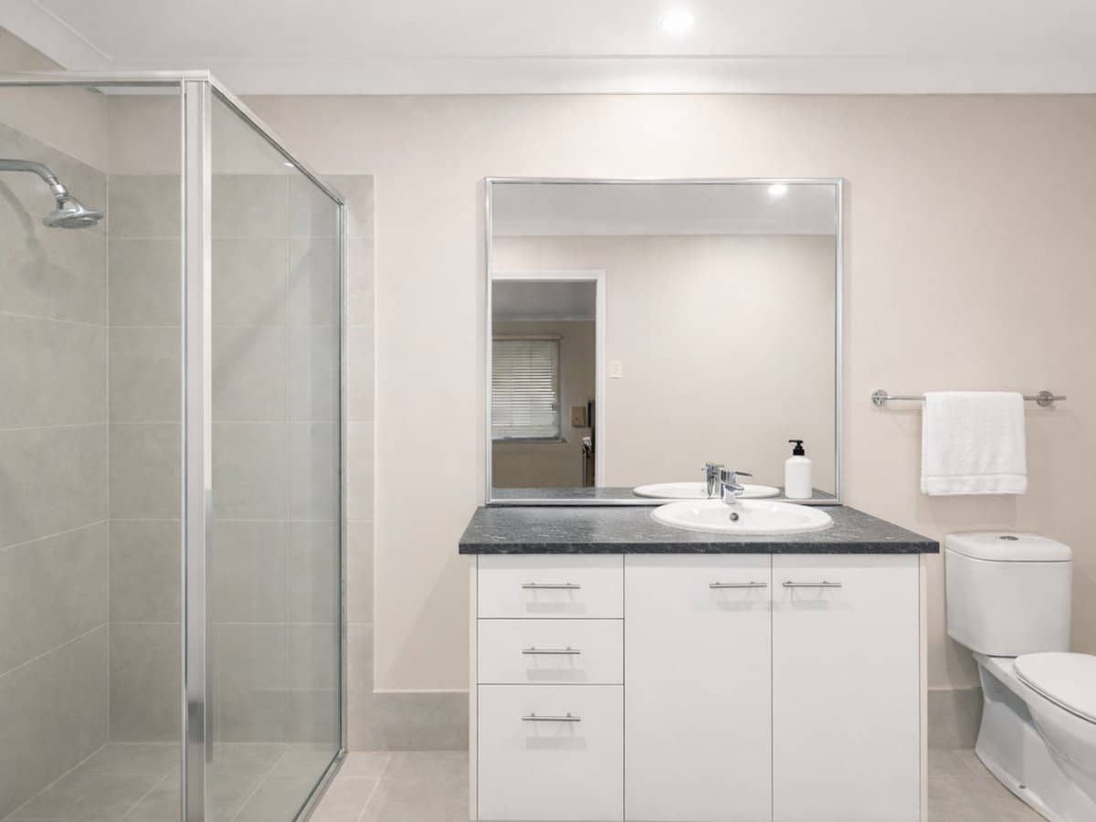 49 Huggins Avenue, YARRABILBA - Thumbnail 4