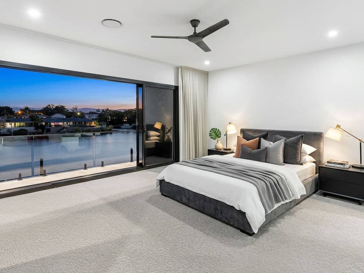 125 Sir Bruce Small Boulevard, Benowa Waters - Thumbnail 20