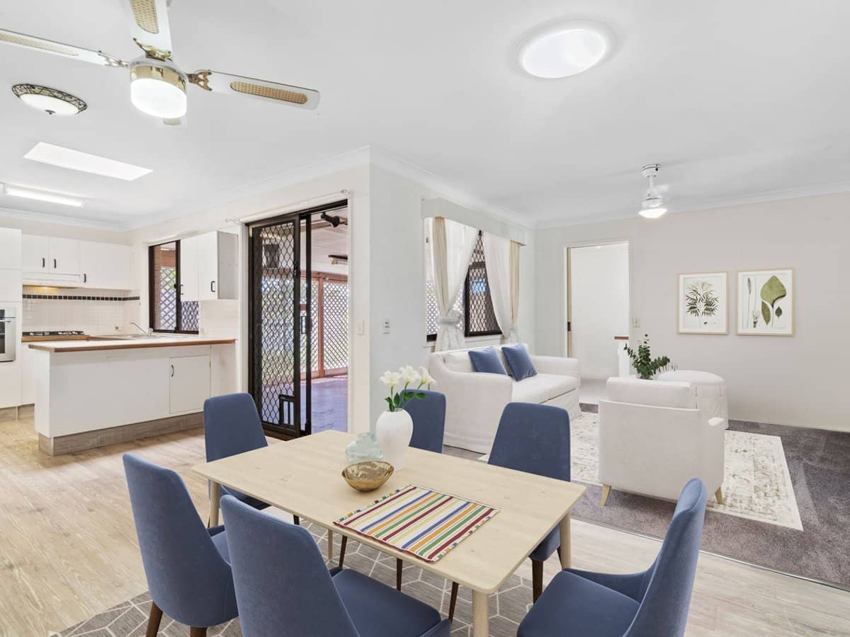 11 Lakefield Crescent, PARADISE POINT - Thumbnail 4