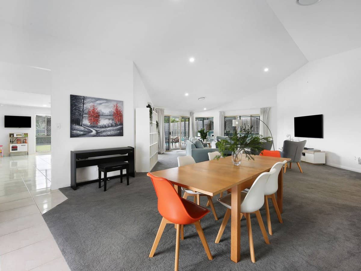 16 Collingwood Avenue, Robina - Thumbnail 7