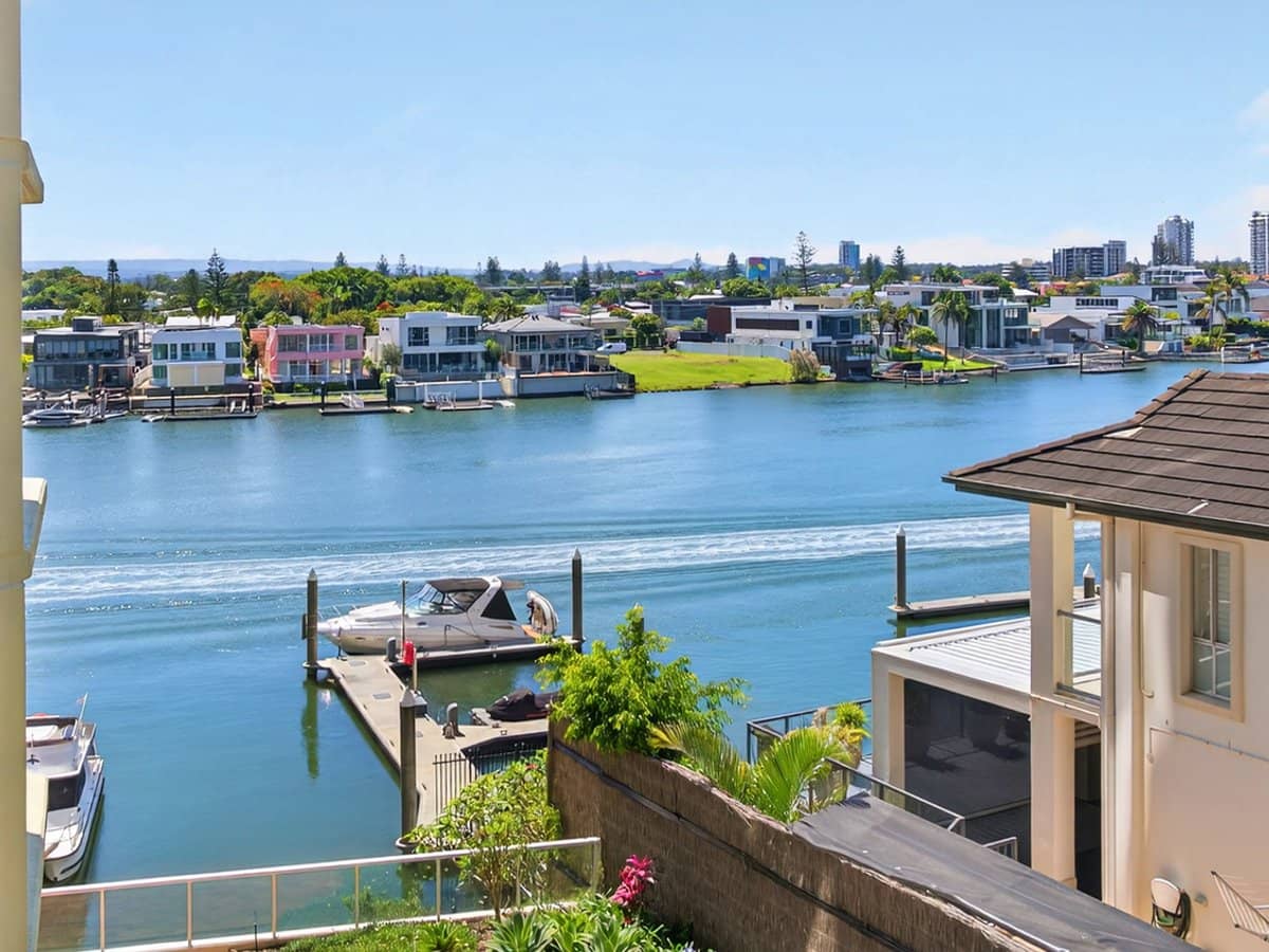 2890 Gold Coast Highway, SURFERS PARADISE - Thumbnail 2