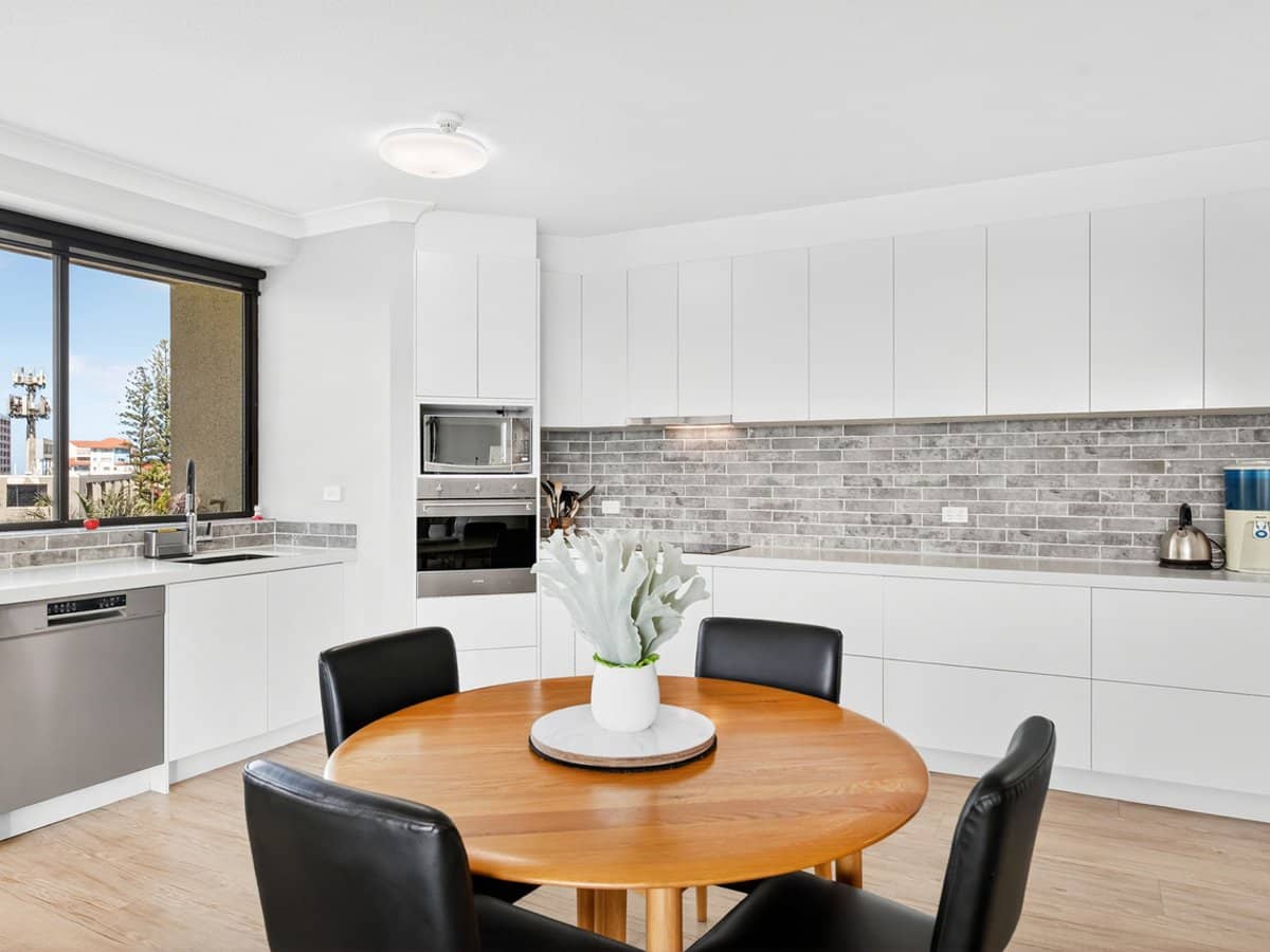 2890 Gold Coast Highway, SURFERS PARADISE - Thumbnail 10