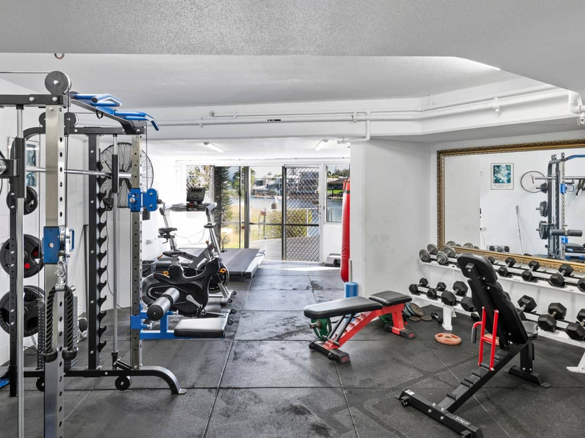 2890 Gold Coast Highway, SURFERS PARADISE - Thumbnail 29