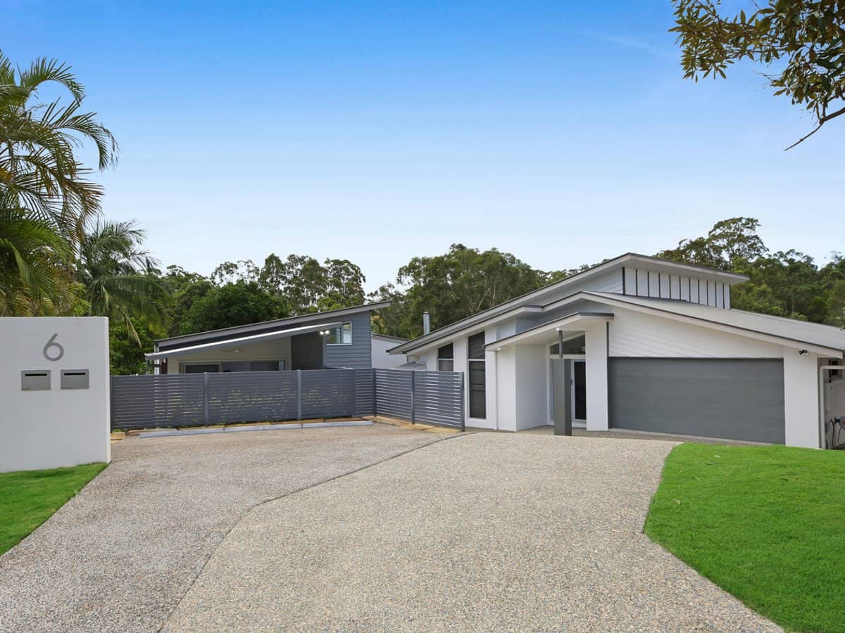 6 Dore Court, BONOGIN - Thumbnail 1