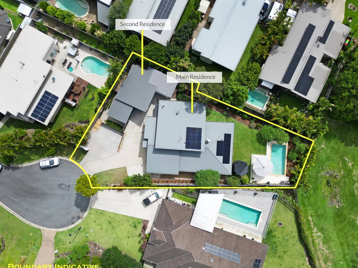 6 Dore Court, BONOGIN - Thumbnail 2