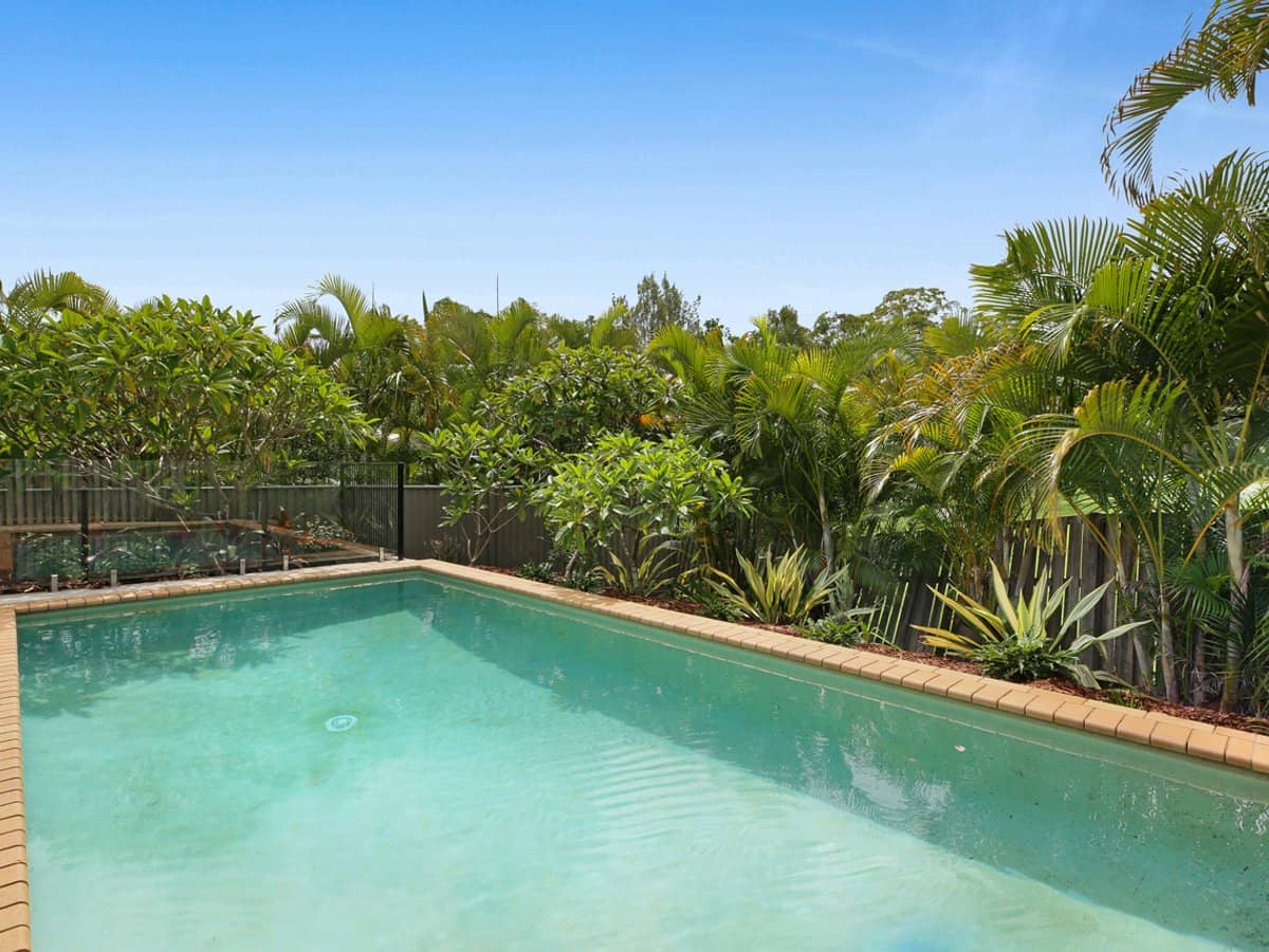 6 Dore Court, BONOGIN - Thumbnail 23