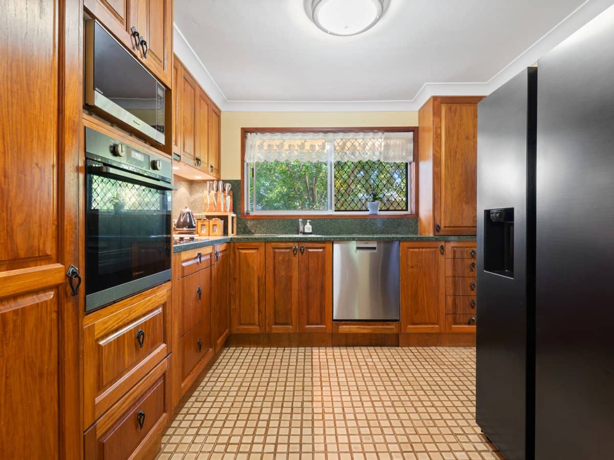 6 Vatakoula Parade, MERMAID WATERS - Thumbnail 7