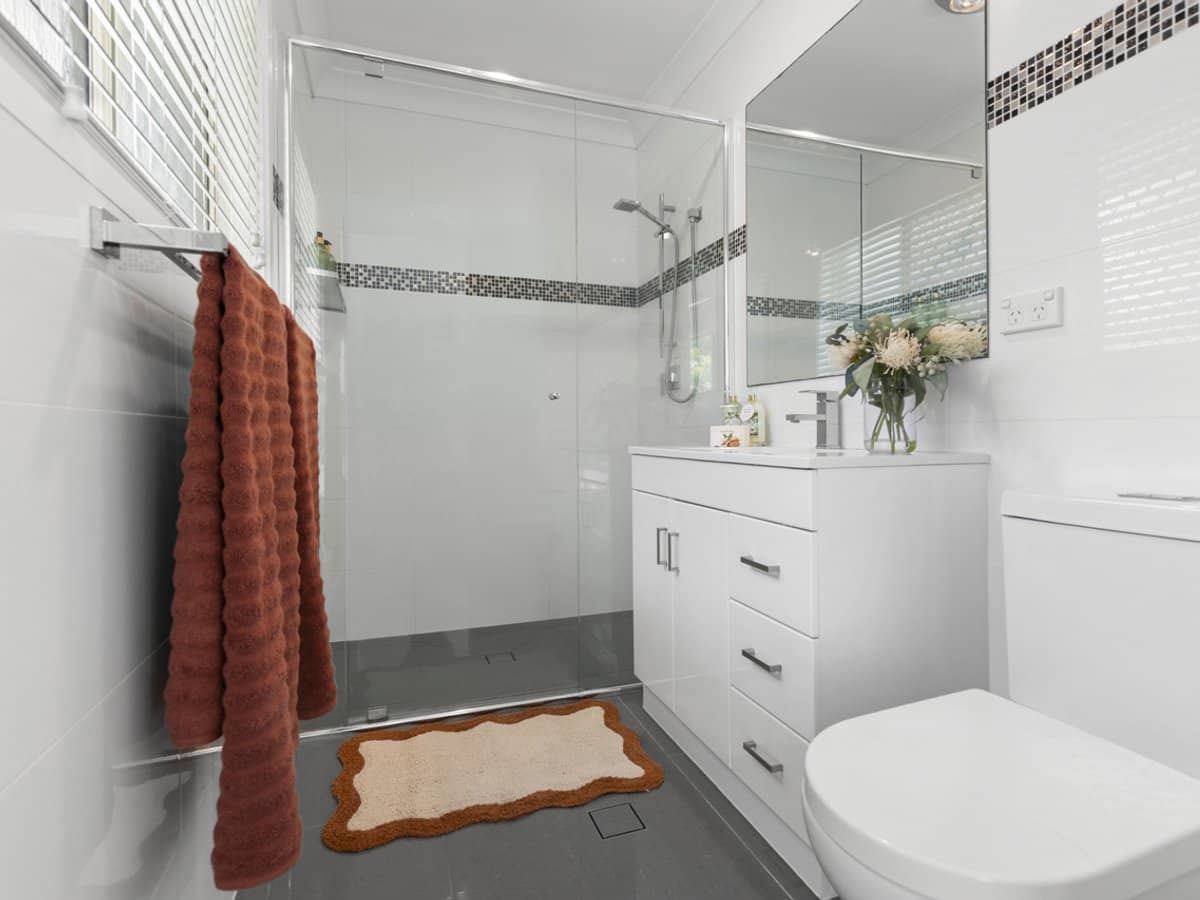 16 Maidstone Place, ROBINA - Thumbnail 7