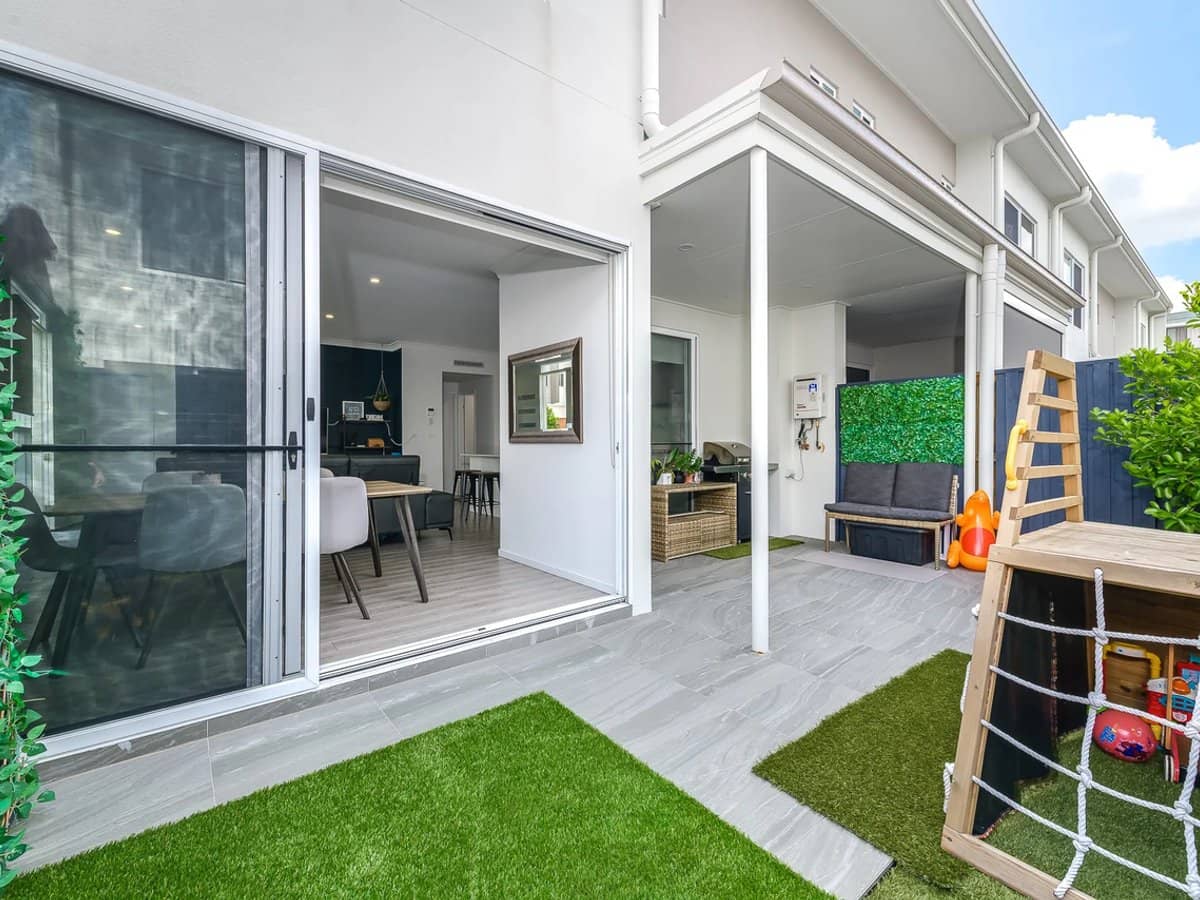 6 Park Cove Boulevard, HOPE ISLAND - Thumbnail 7