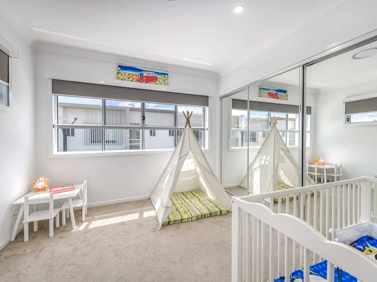 6 Park Cove Boulevard, HOPE ISLAND - Thumbnail 11