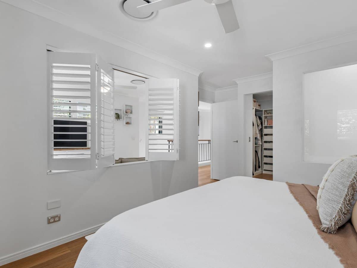 1 The Cove Crescent, Carrara - Thumbnail 17