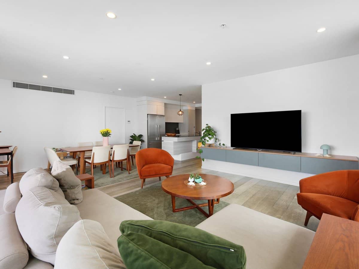 72 The Esplanade, Burleigh Heads - Thumbnail 8