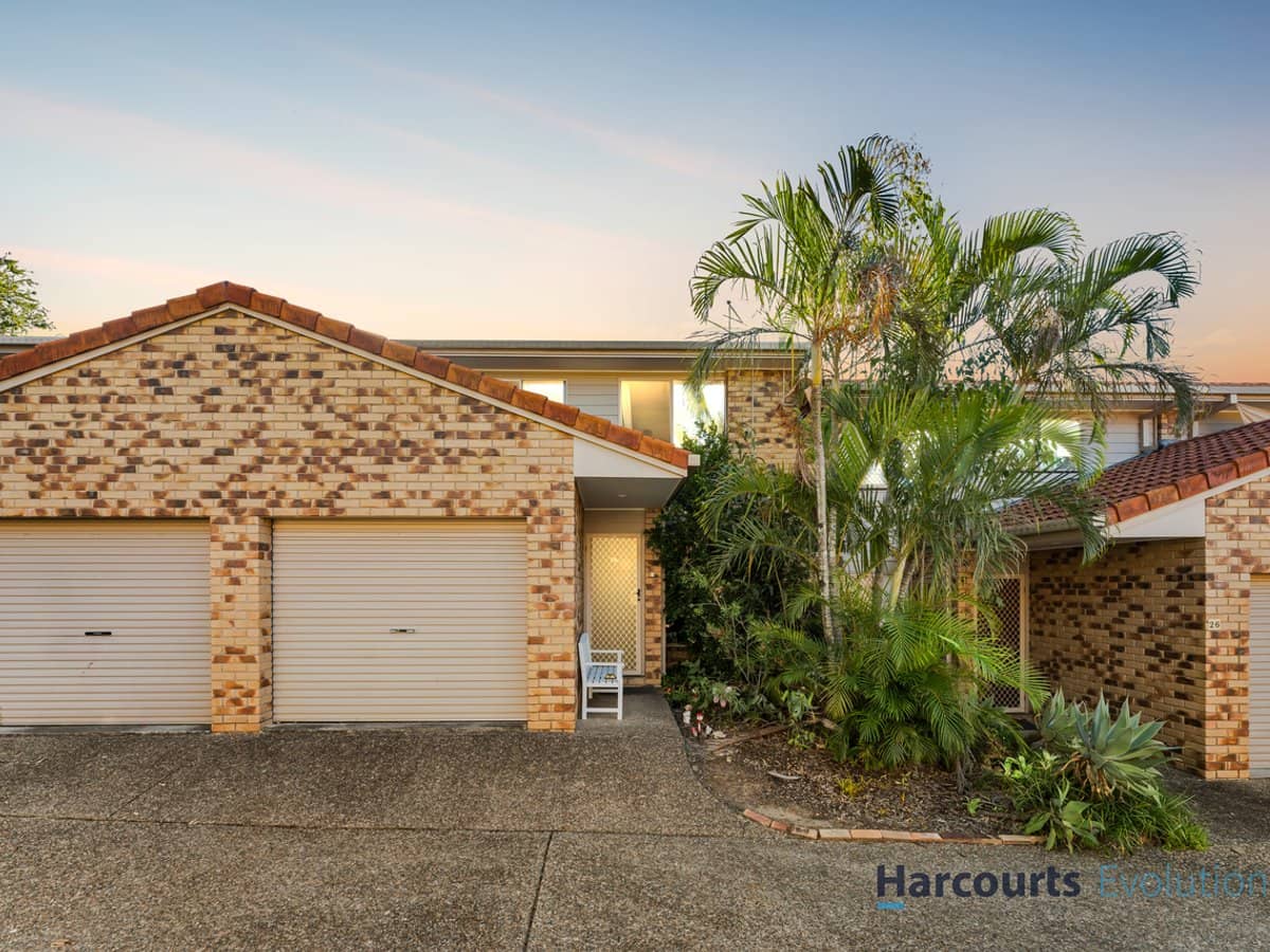 5 Delanty Court, EDENS LANDING - Thumbnail 1