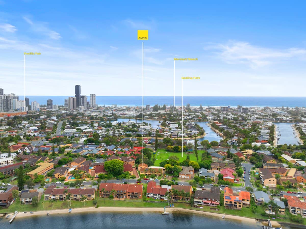 26 Duet Drive, MERMAID WATERS - Thumbnail 1