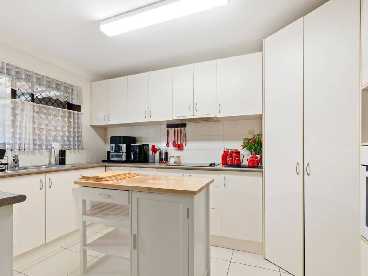 26 Duet Drive, MERMAID WATERS - Thumbnail 4