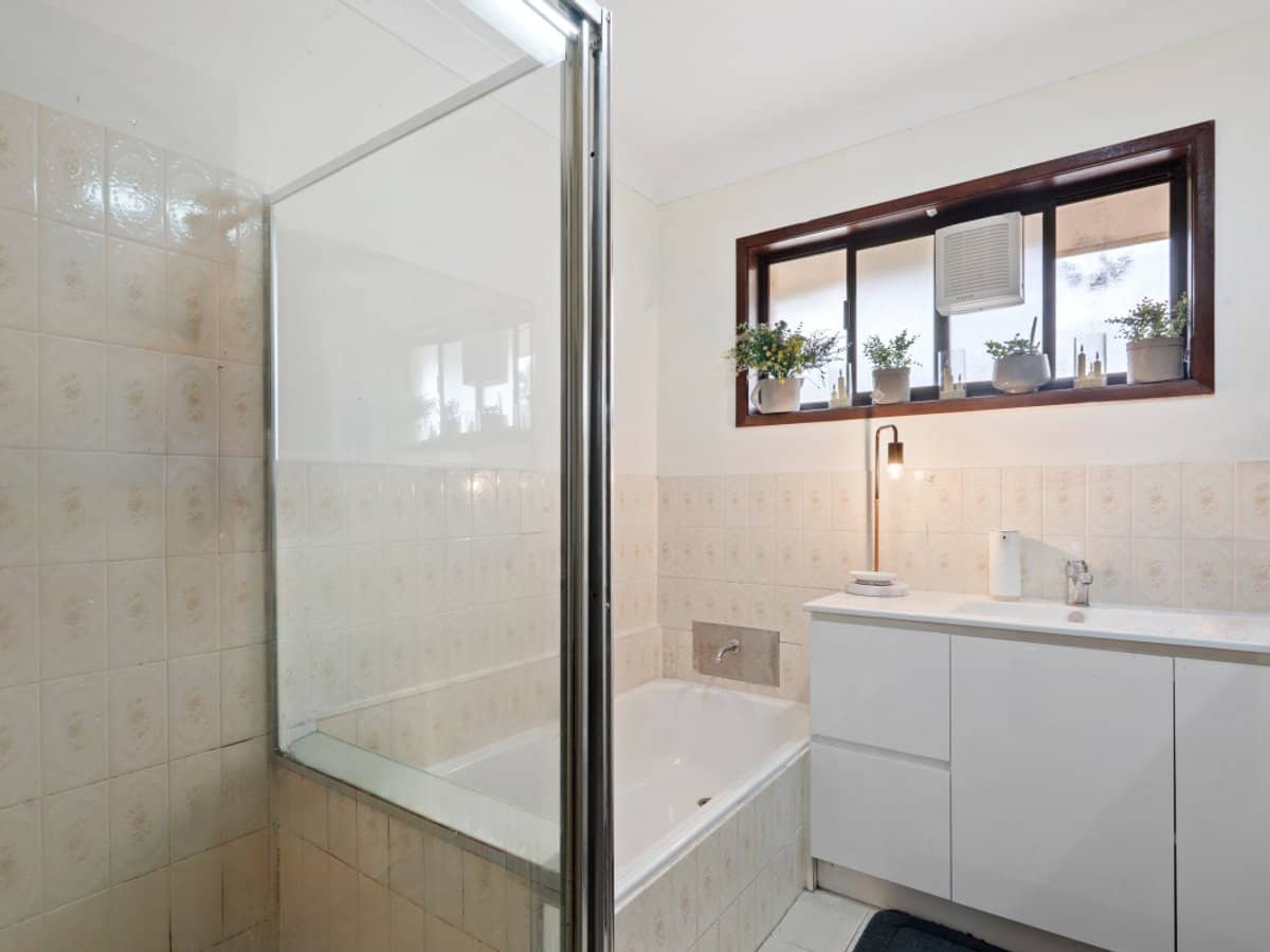 26 Duet Drive, MERMAID WATERS - Thumbnail 6