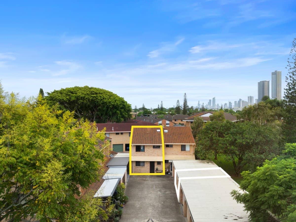 26 Duet Drive, MERMAID WATERS - Thumbnail 11