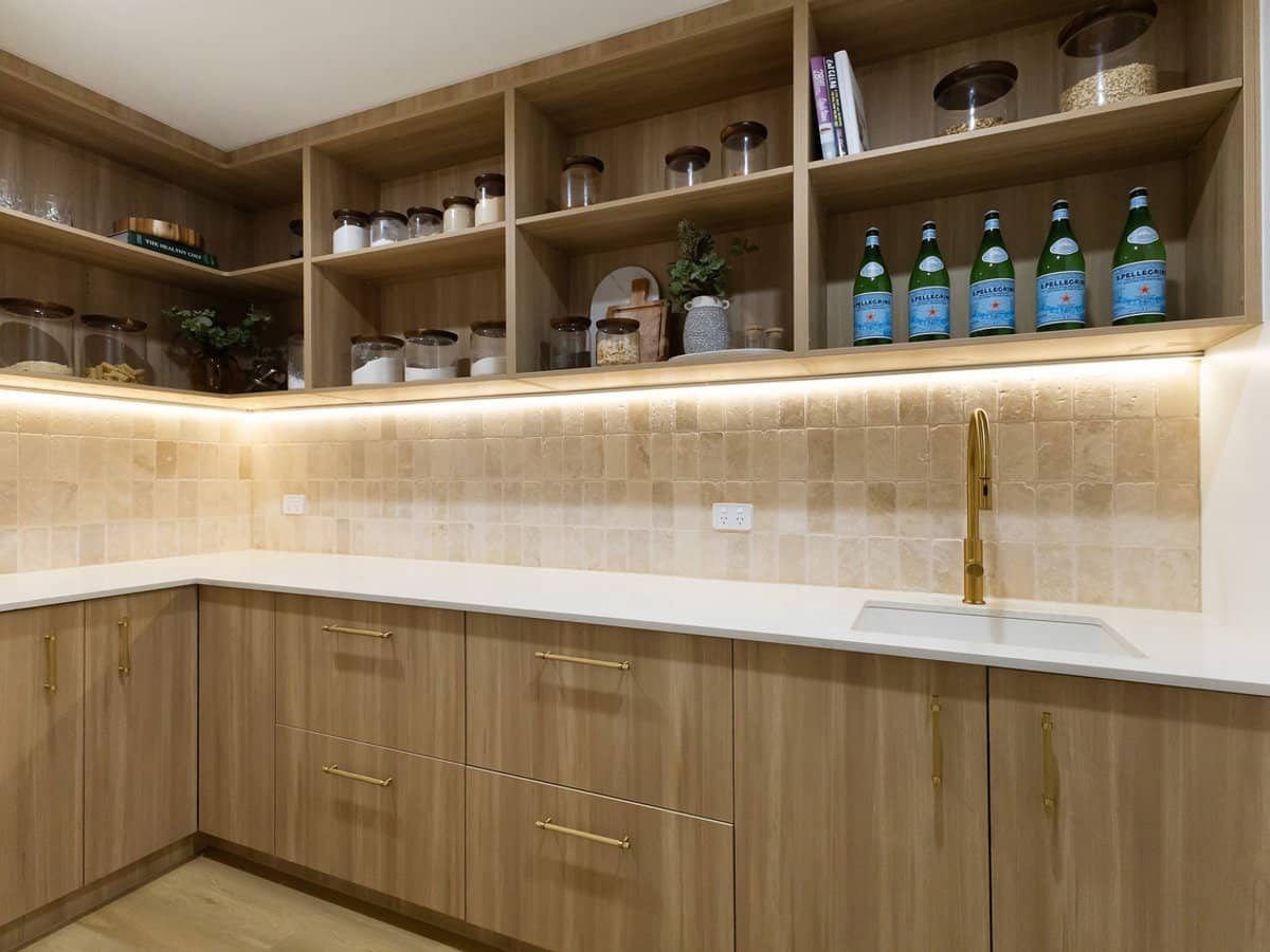 6 Bombala Street, BROADBEACH WATERS - Thumbnail 6