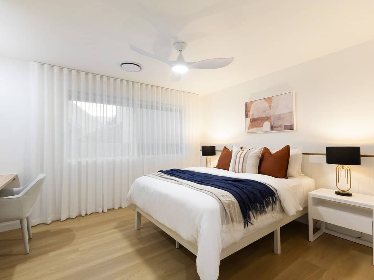 6 Bombala Street, BROADBEACH WATERS - Thumbnail 13