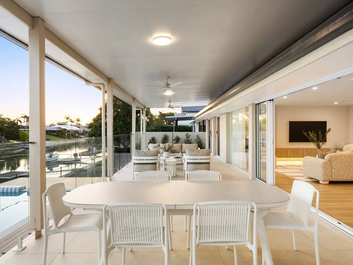 6 Bombala Street, BROADBEACH WATERS - Thumbnail 21