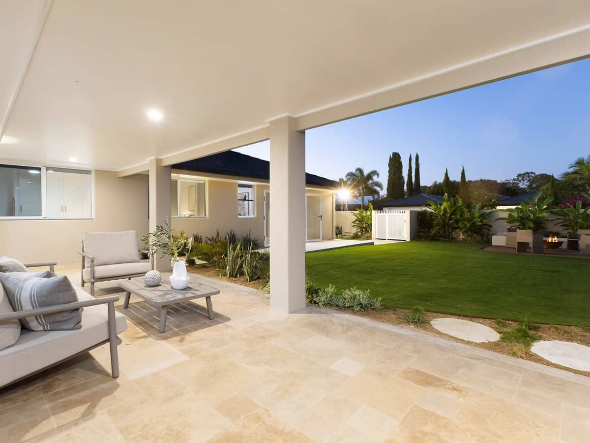 6 Bombala Street, BROADBEACH WATERS - Thumbnail 25