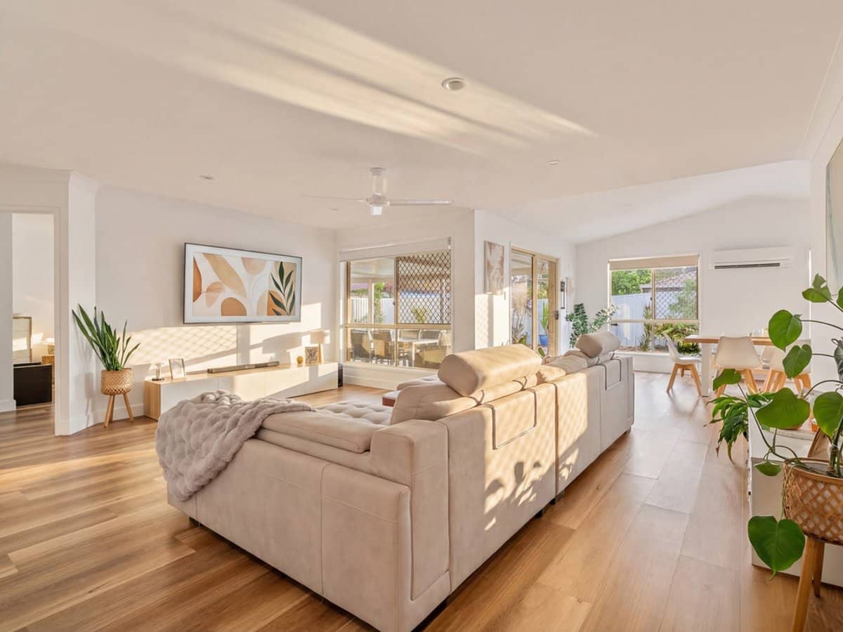 27 Ottelia Drive, Elanora - Thumbnail 7