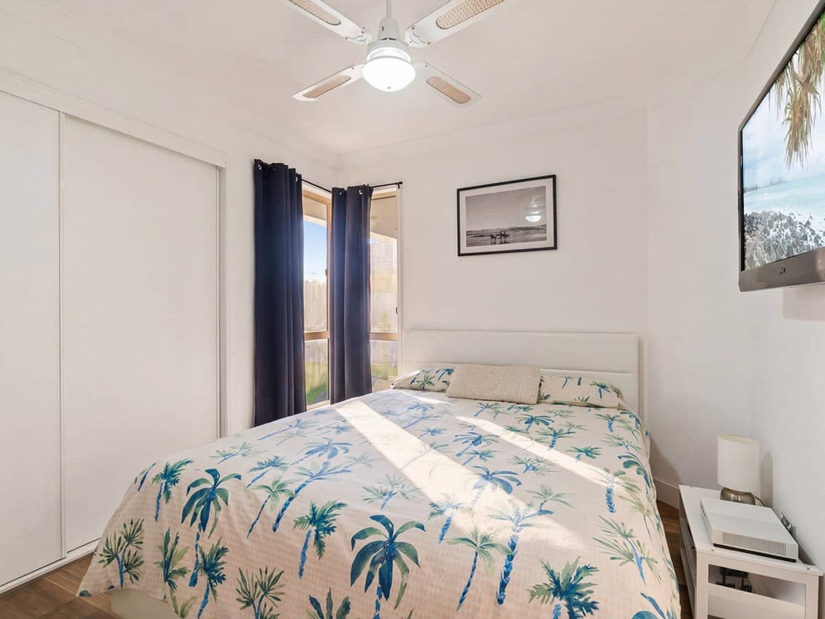 27 Ottelia Drive, Elanora - Thumbnail 11