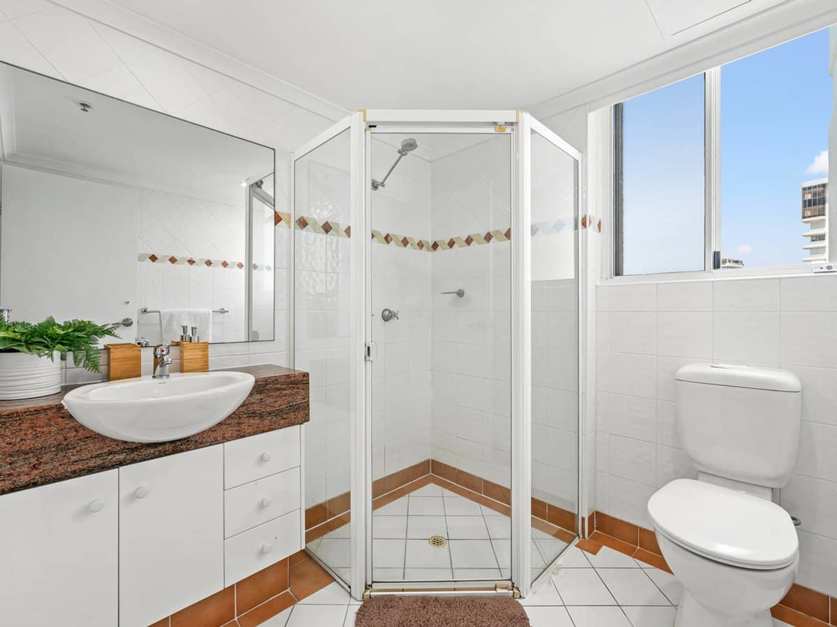 59 Pacific Street, MAIN BEACH - Thumbnail 14