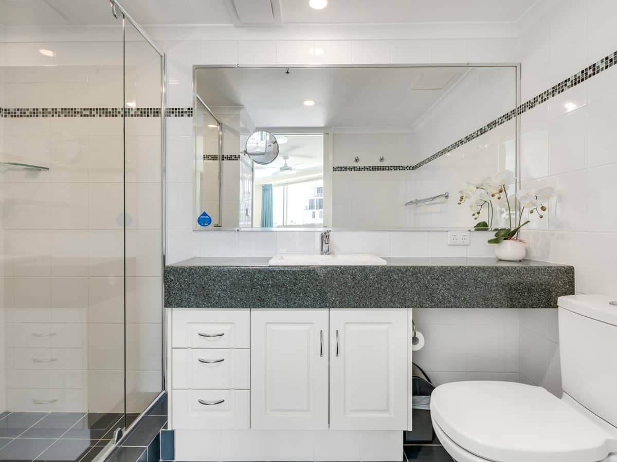 70-80 Marine Parade, COOLANGATTA - Thumbnail 8