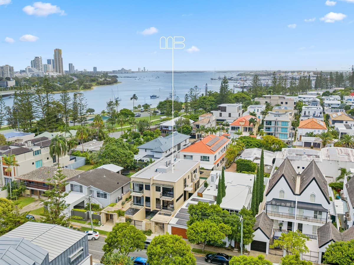 41A Peak Avenue, Main Beach - Thumbnail 1