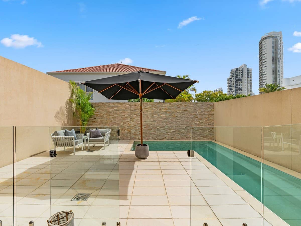 41A Peak Avenue, Main Beach - Thumbnail 2