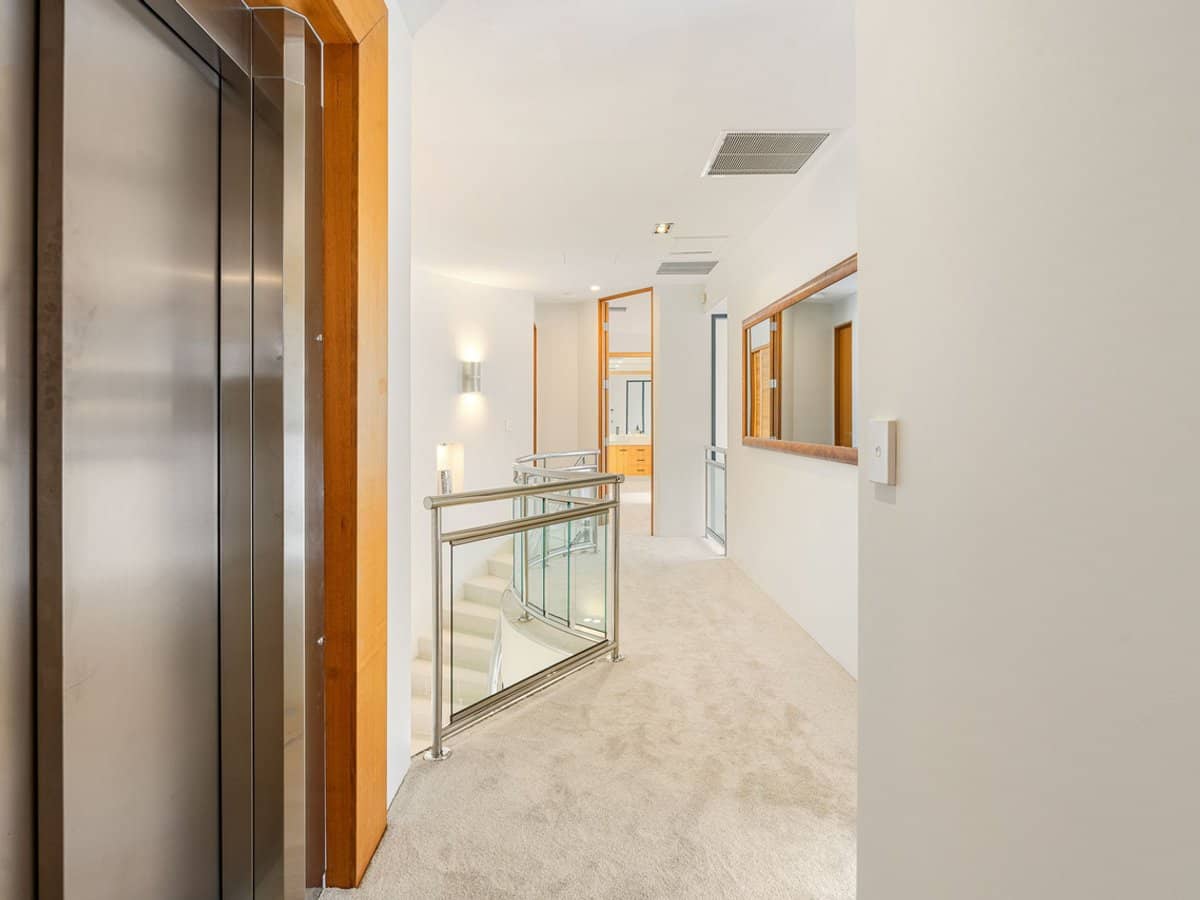 41A Peak Avenue, Main Beach - Thumbnail 20