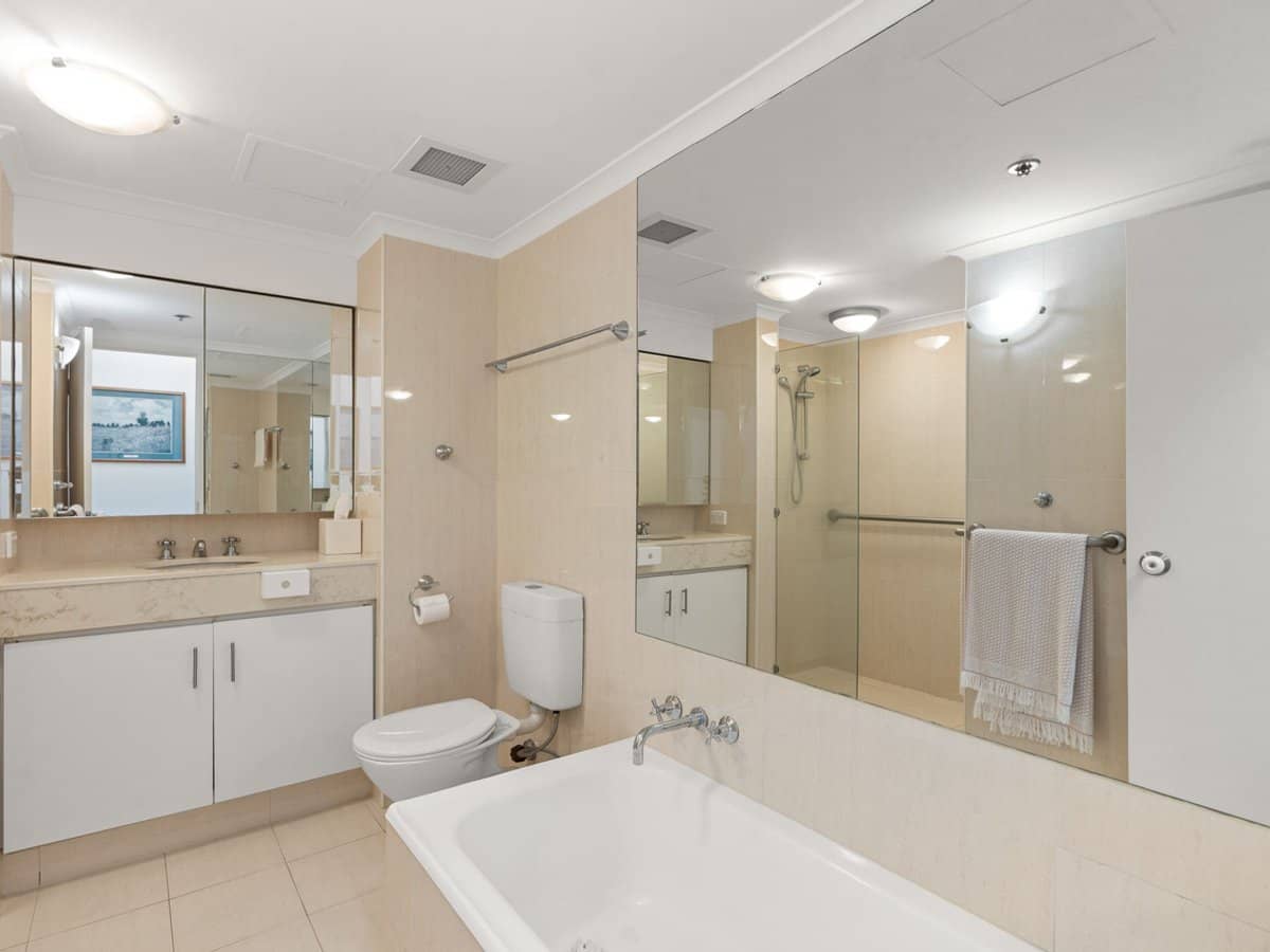 2 Admiralty Drive, SURFERS PARADISE - Thumbnail 26