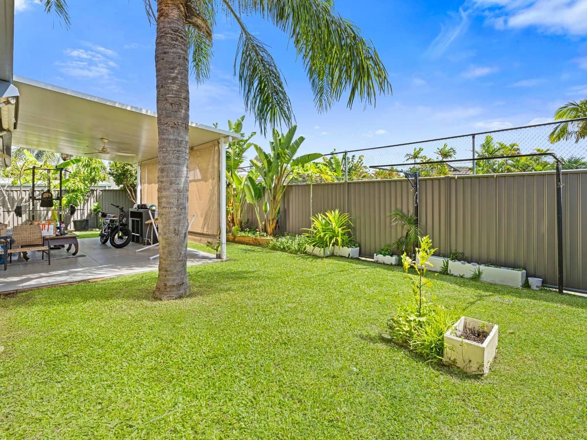 50 St Kevins Avenue, Benowa - Thumbnail 2