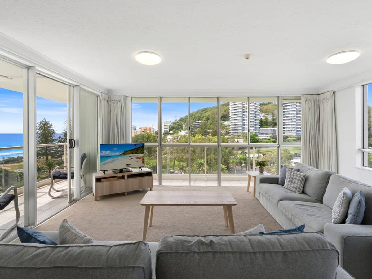 7A/52 Goodwin Terrace, Burleigh Heads - Thumbnail 2