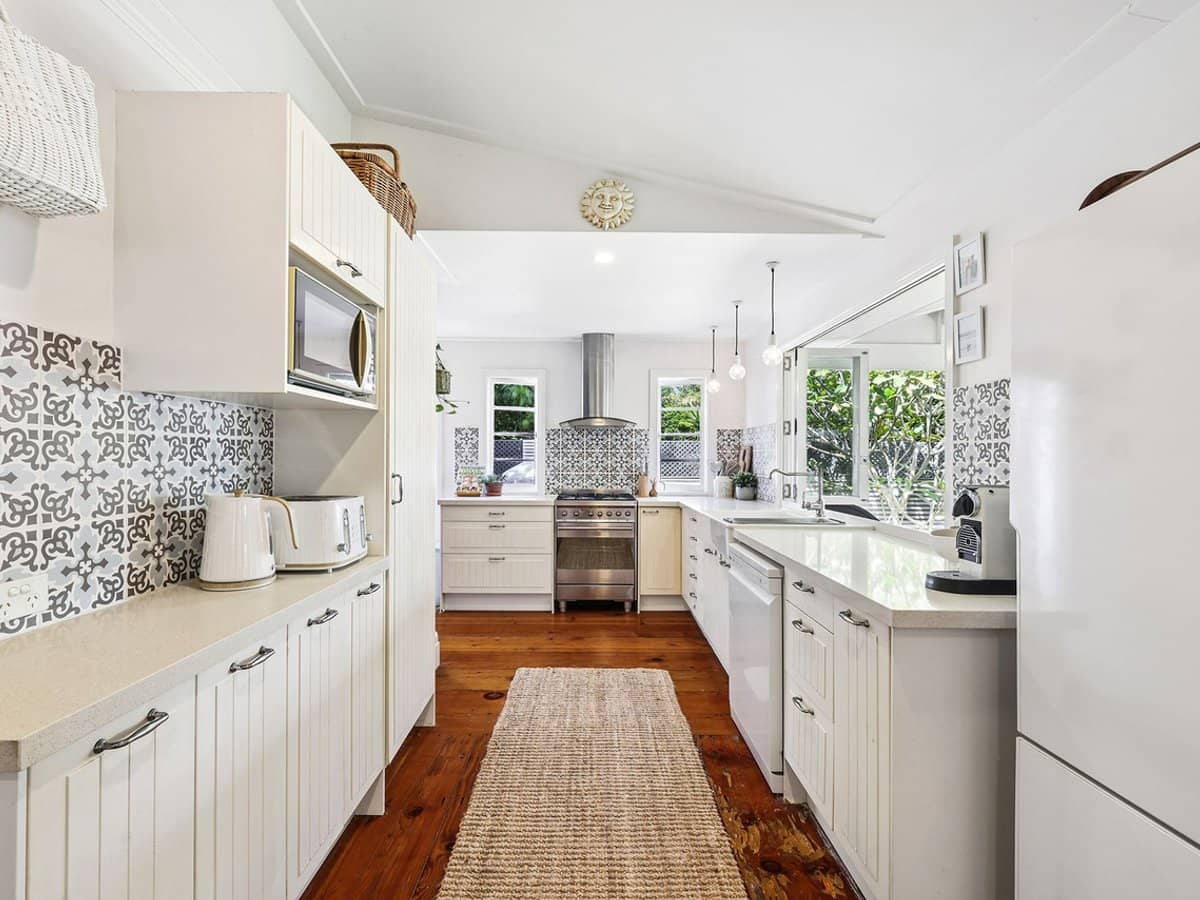 17 Station Street, Currumbin Waters - Thumbnail 2