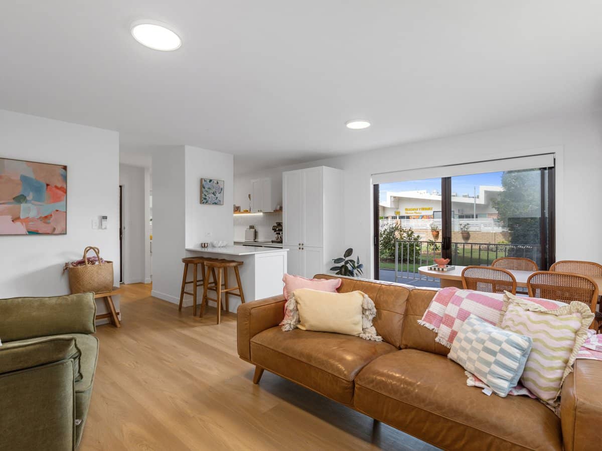 2/1031 Gold Coast Highway, Palm Beach - Thumbnail 1