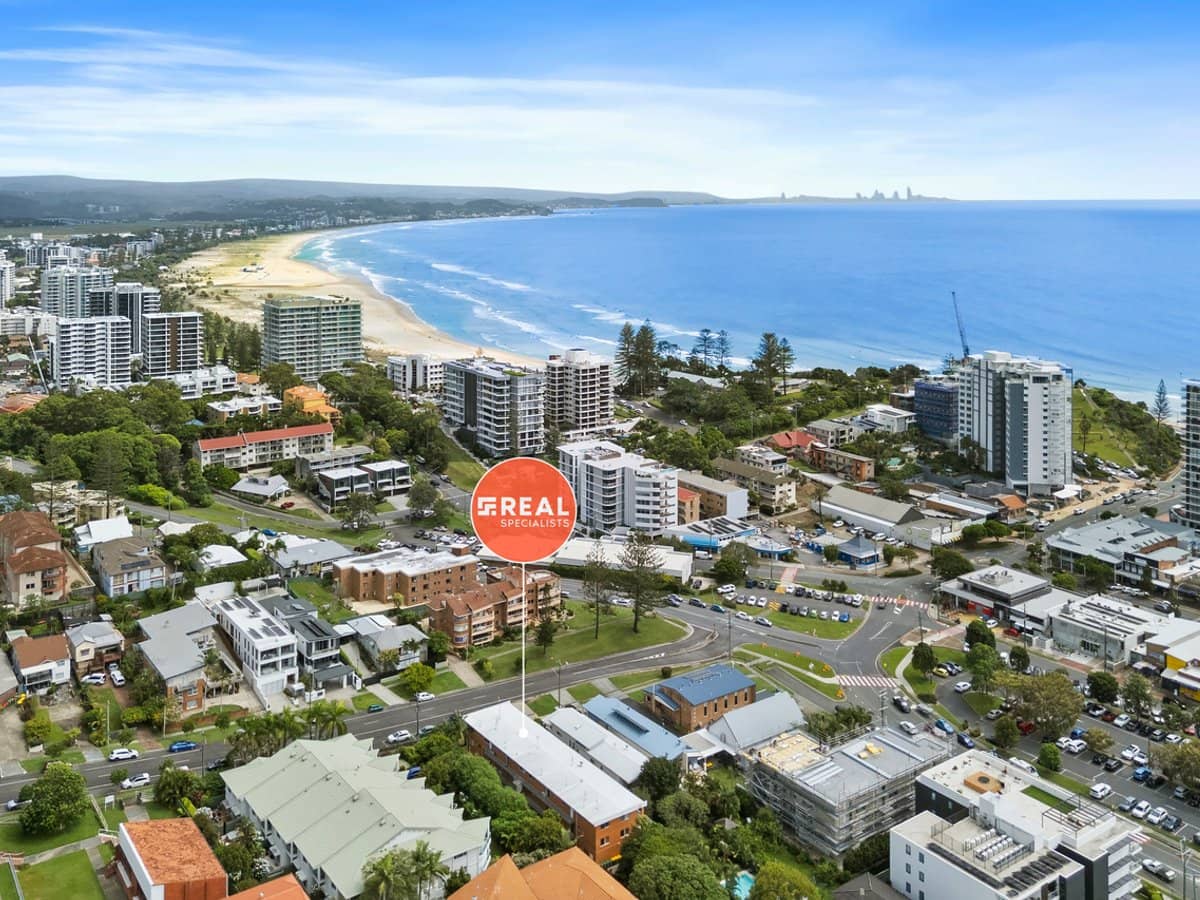 50 McLean Street, COOLANGATTA - Thumbnail 13