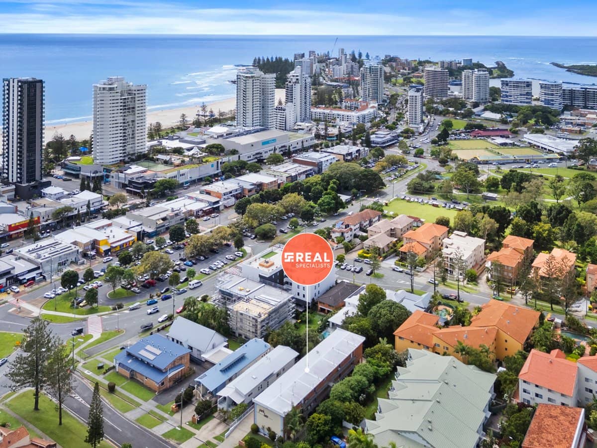 50 McLean Street, COOLANGATTA - Thumbnail 15