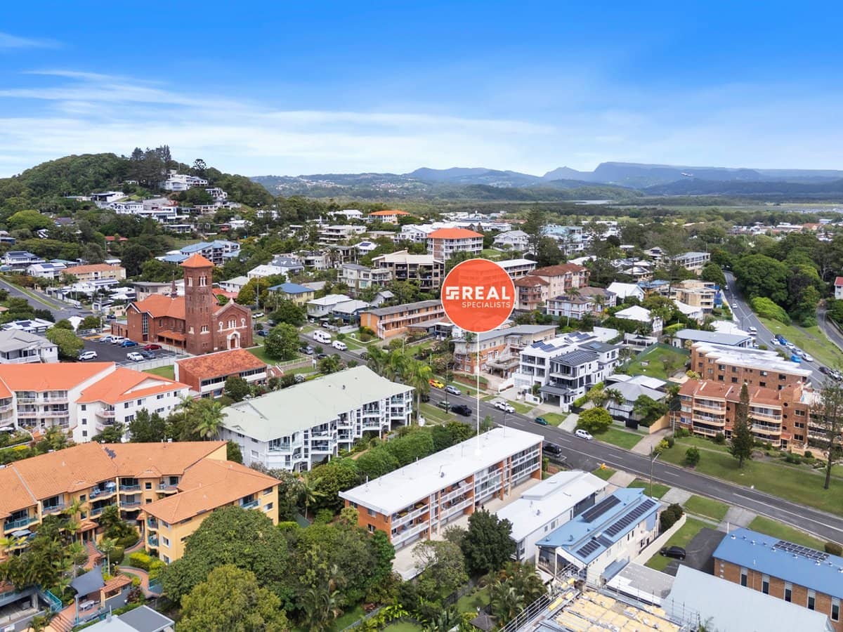 50 McLean Street, COOLANGATTA - Thumbnail 18