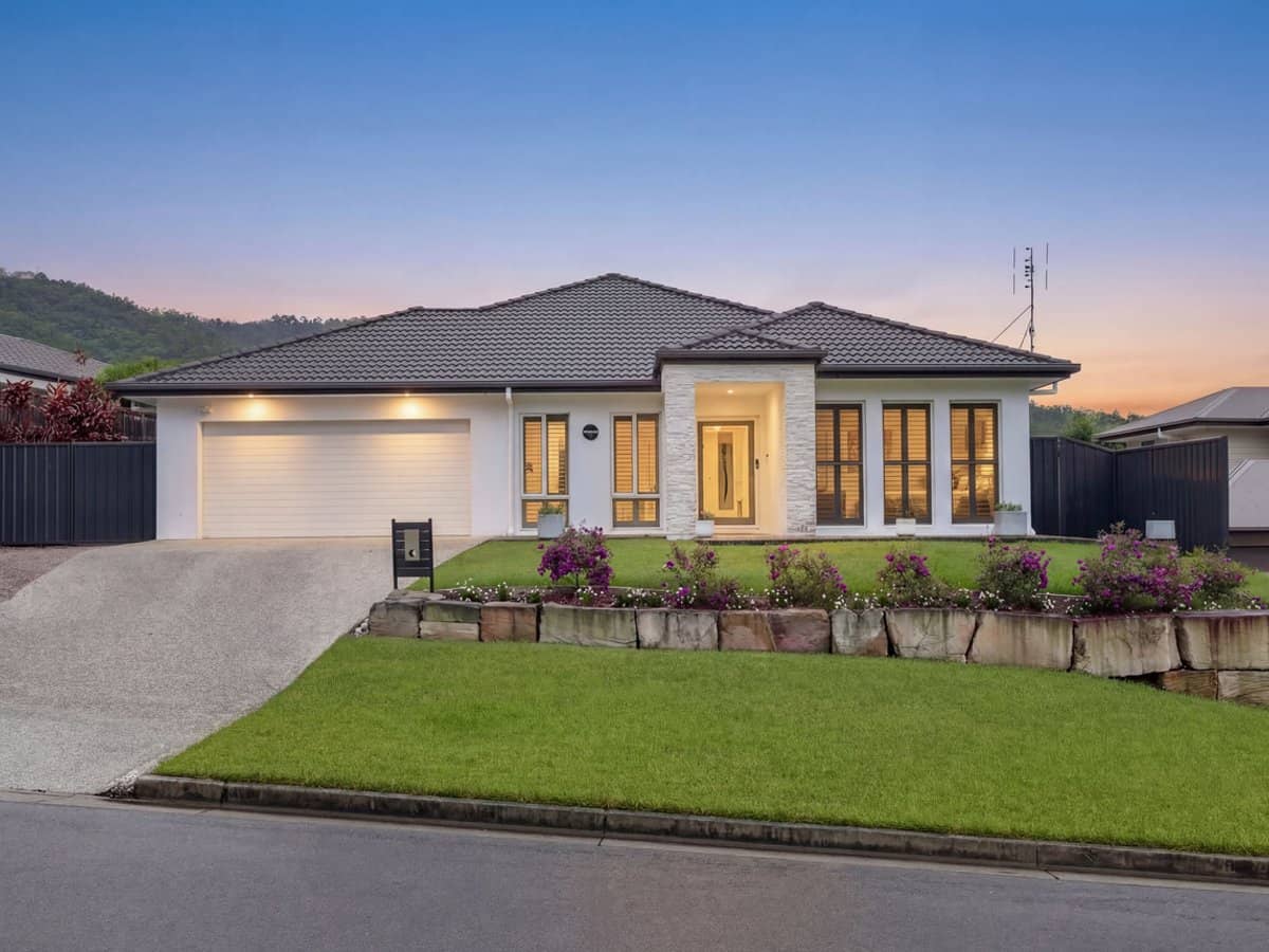 17 Yarrayne Valley Drive, Upper Coomera - Thumbnail 1