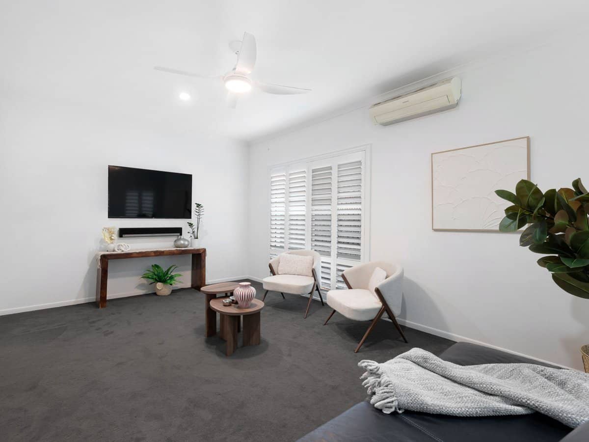 17 Yarrayne Valley Drive, Upper Coomera - Thumbnail 11