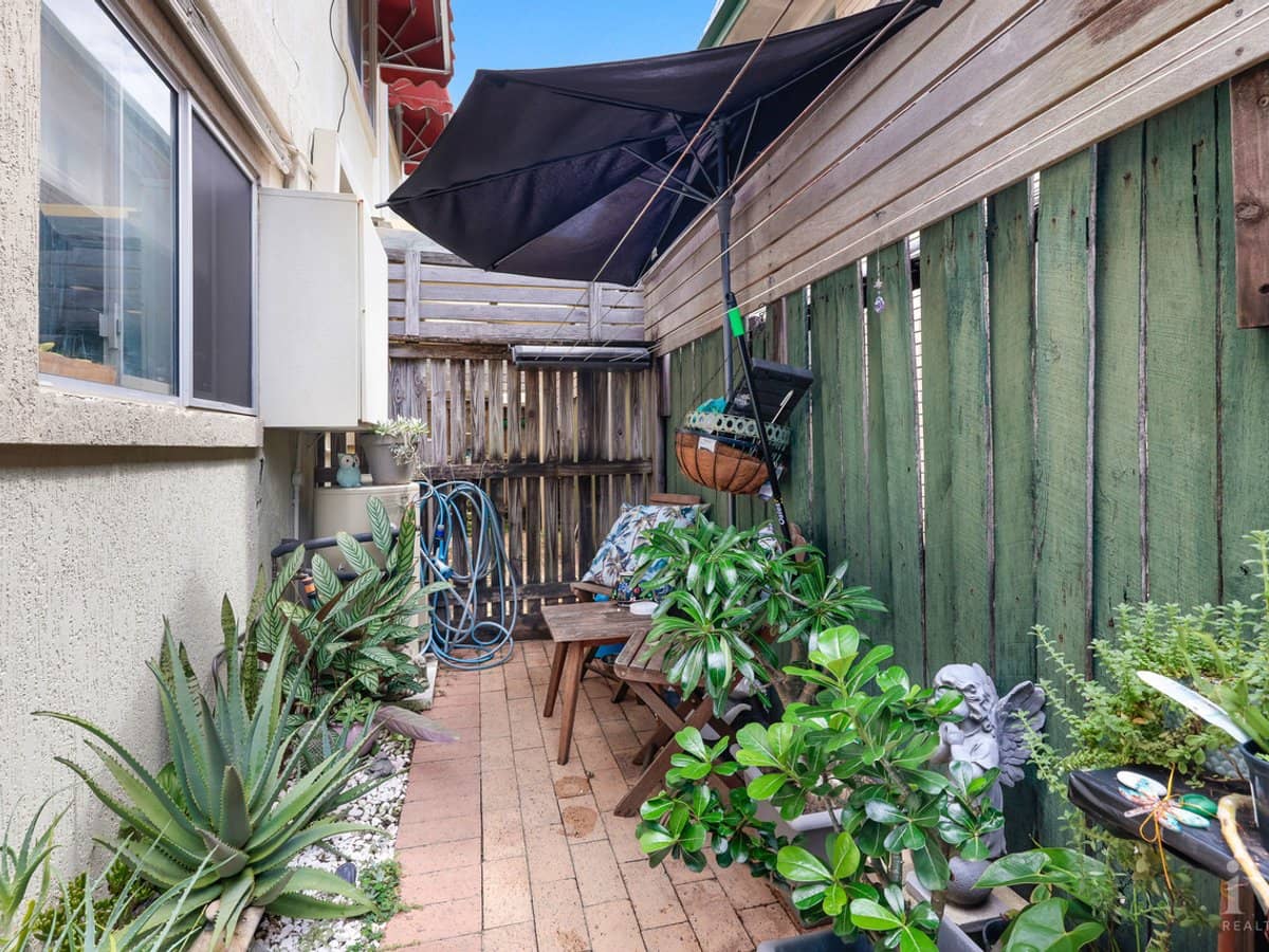 4/79 Bayview Street, Runaway Bay - Thumbnail 6