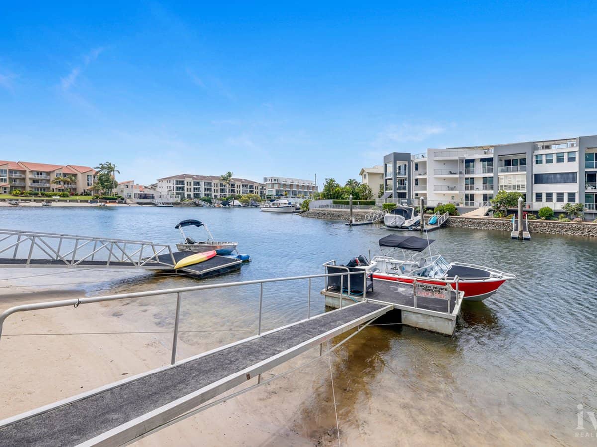 4/79 Bayview Street, Runaway Bay - Thumbnail 9