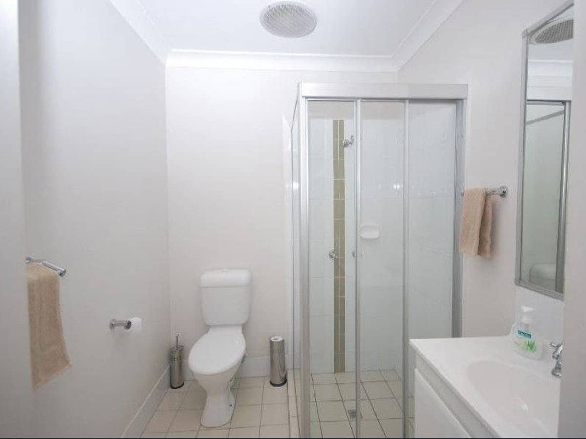 2 Toohey Street, Pacific Pines - Thumbnail 6