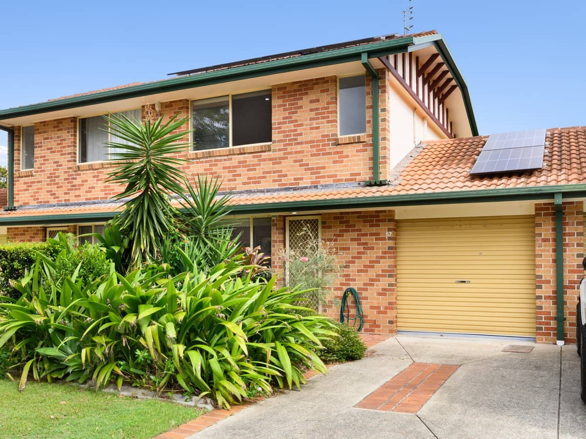 125 Hansford Road, COOMBABAH - Thumbnail 2